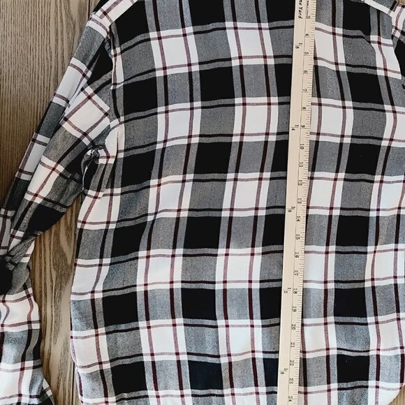 Sanctuary Boyfriend Shirt S Black White Burgundy Plaid Soft Button-Front… - Picture 8 of 8